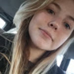 Meet your Posher, Kaitlyn